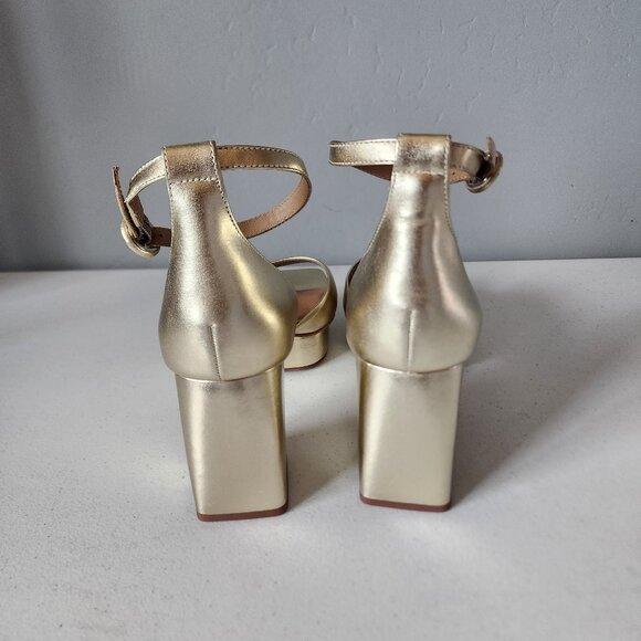 Bernardo Platform Sandals "LIKE NEW" - Picture 6 of 16